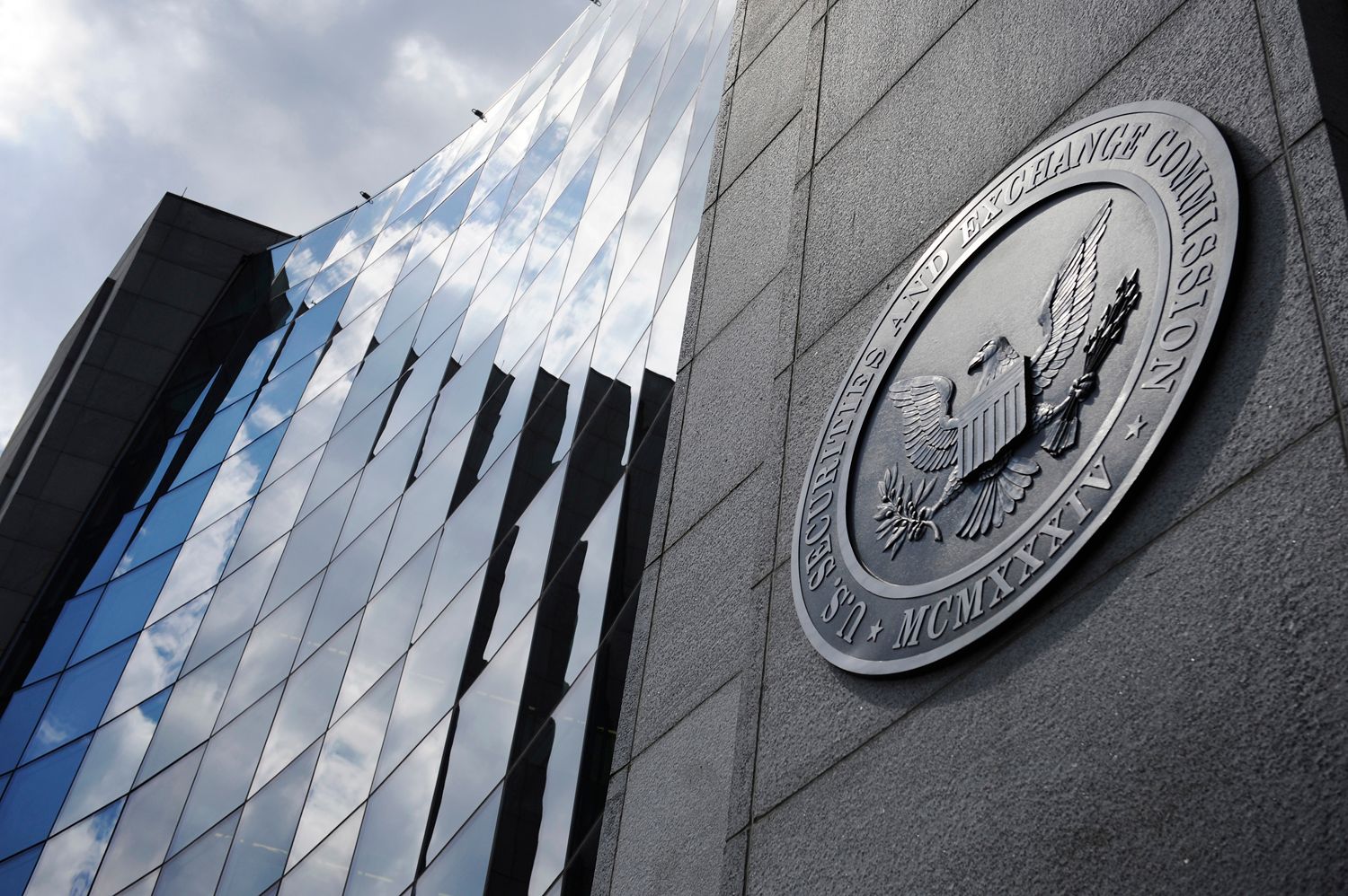 US Securities and Exchange Commission Issues Statement on “Framework for ‘Investment Contract’ Analysis of Digital Assets”